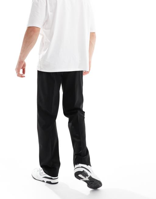 Pantalones de traje negros de corte recto de ASOS DESIGN, 5 de 5