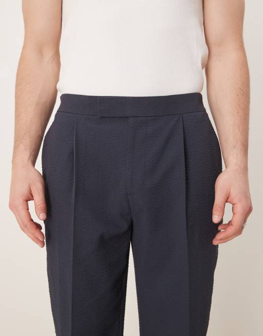 Pantalones de vestir azul marino de pernera recta de sirsaca texturizada de ASOS DESIGN (parte de un conjunto), 4 de 5