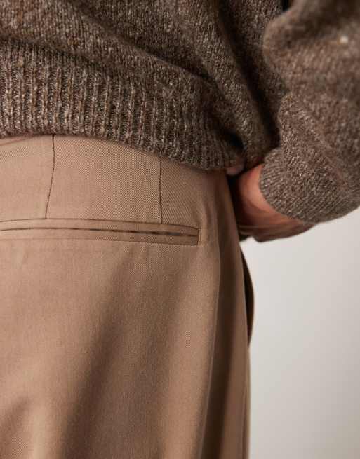 Pantalones de vestir color camel de pernera ancha con pinzas de ASOS DESIGN, 3 de 5