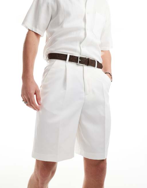 Pantalones de vestir cortos blancos de pernera ancha de ASOS DESIGN