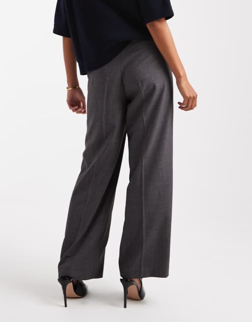 Pantalones de vestir gris oscuro jaspeado de corte recto con raya delantera de Vero Moda Petite, 4 de 4