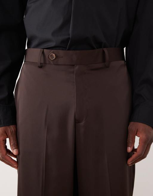 Pantalones de vestir marrón oscuro de pernera ancha de satén de ASOS DESIGN, 4 de 5