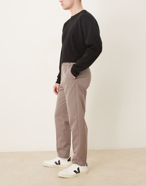 Pantalones de vestir marrones de corte tapered con cintura elástica de ASOS DESIGN, 3 de 5