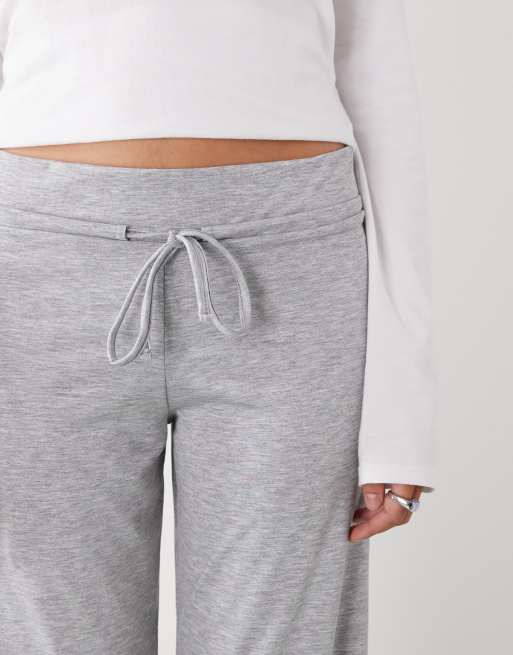 Pantalones de yoga gris jaspeado de talle bajo de COLLUSION, 3 de 5