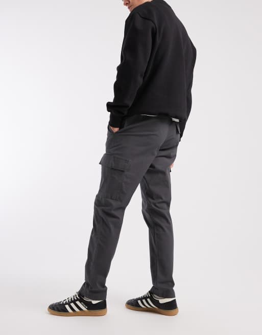 Pantalones gris carbón cargo de corte slim sin cierres de tejido antidesgarros de ASOS DESIGN, 3 de 5