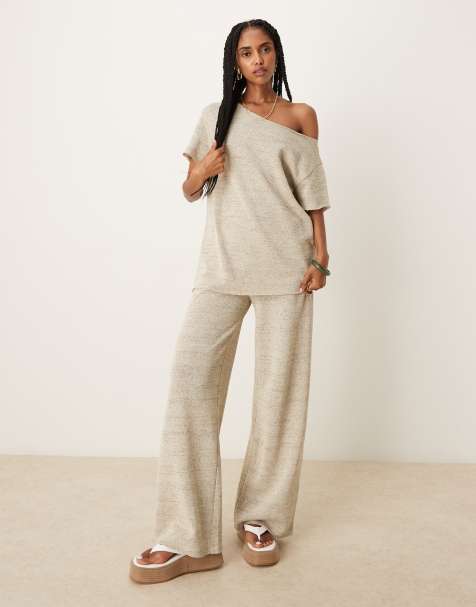 Pantalones gris carbón de pernera ancha de punto de ASOS DESIGN (parte de un conjunto) - view 1