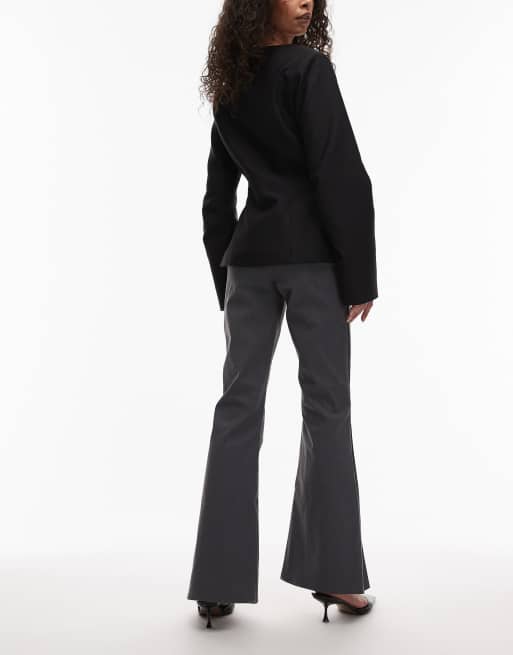 Pantalones gris jaspeado de corte slim acampanado de bengalina de ASOS DESIGN, 4 de 5