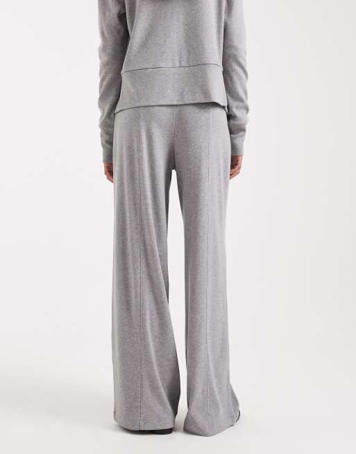 Pantalones gris jaspeado de pernera ancha de punto fino de ASOS DESIGN, 2 de 5