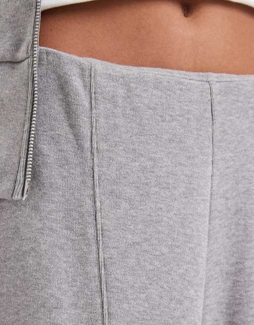 Pantalones gris jaspeado de pernera ancha de punto fino de ASOS DESIGN, 5 de 5