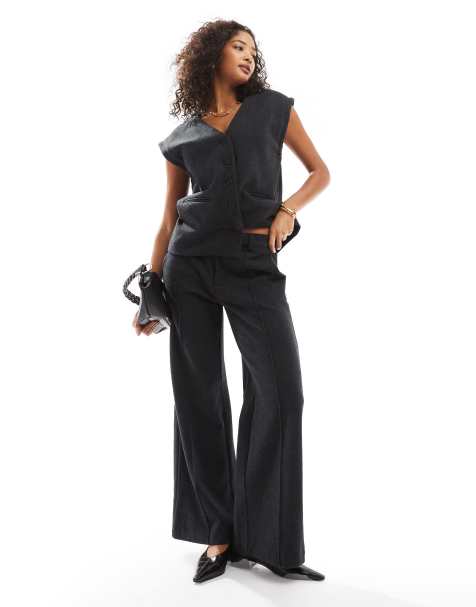 Conjunto gris medio de pantalones con detalle de nervio y chaleco estructurado de corte cuadrado de Object - view 1