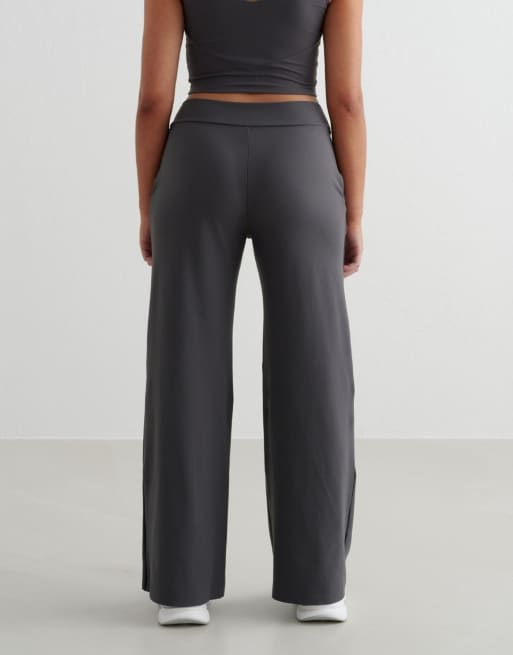 Pantalones gris sombra de corte ancho Sense de Aim'n, 4 de 4