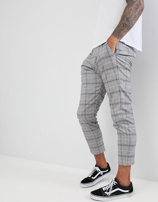 Pantalones Grises Con Diseño A Cuadros De Bershka