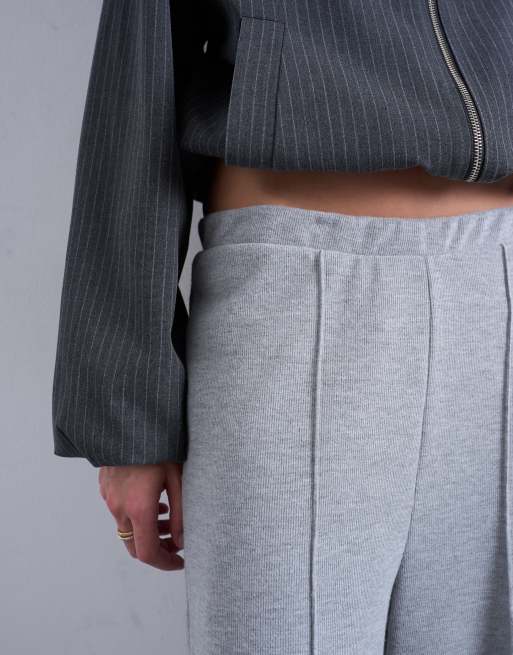 Pantalones grises con jaretas de tejido suave cepillado de Topshop, 5 de 5