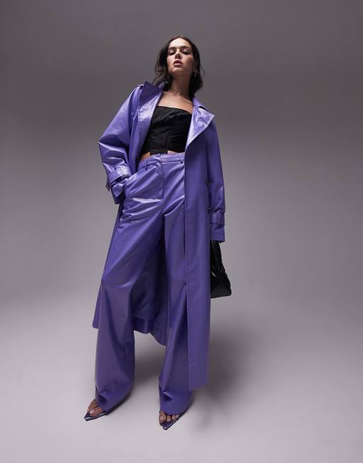 Pantalones lila efecto mojado revestidos de corte sartorial recto de Topshop (parte de un conjunto)