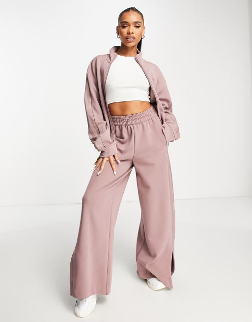Pantalones malvas de pernera ancha con rayas gruesas Contempo de adidas Originals