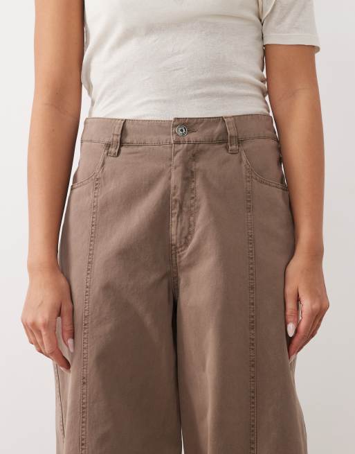 Pantalones marrón champiñón de corte barrel con efecto lavado de ASOS DESIGN, 5 de 5