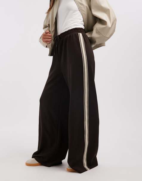 Pantalones marrón chocolate de pernera ancha con panel en contraste de ONLY - view 1