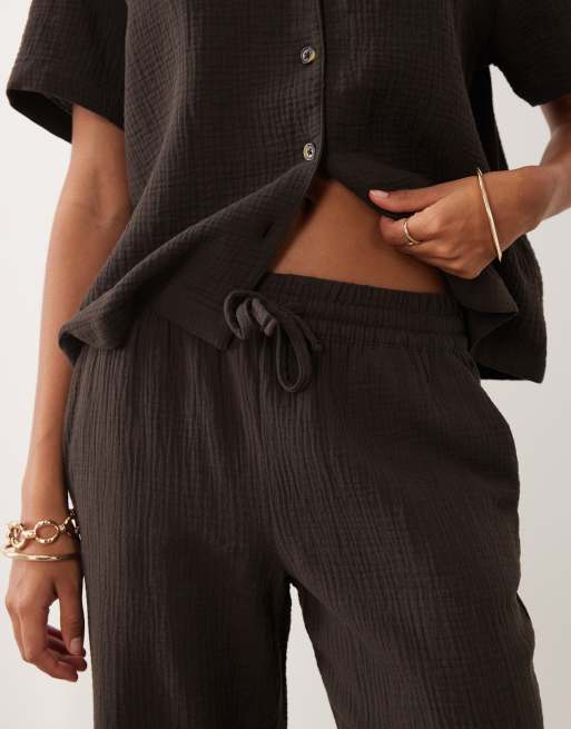 Pantalones marrón chocolate de pernera ancha de bambula de JDY (parte de un conjunto), 3 de 5