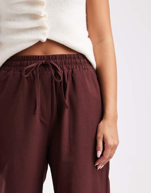 Pantalones marrón chocolate de pernera ancha de Miss Selfridge, 5 de 5