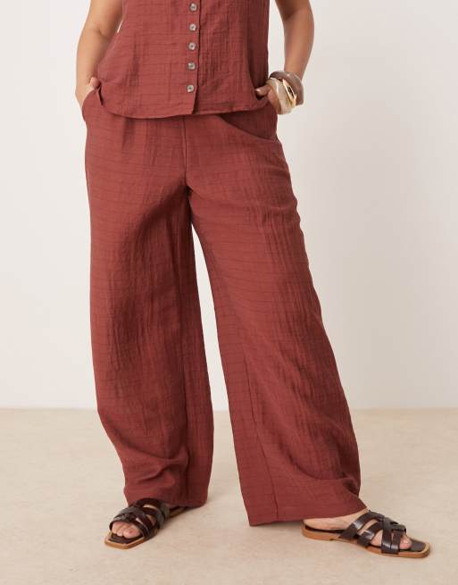 Pantalones marrón henna a cuadros de pernera ancha de VILA Curve (parte de un conjunto), 4 de 5