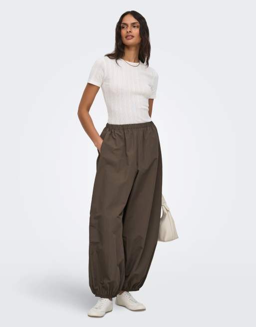 Pantalones marrón intenso de estilo paracaidista de ONLY, 3 de 5