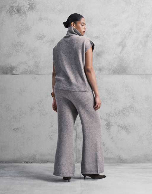 Pantalones marrón moca de pernera ancha de ASOS DESIGN Curve (parte de un conjunto), 3 de 5
