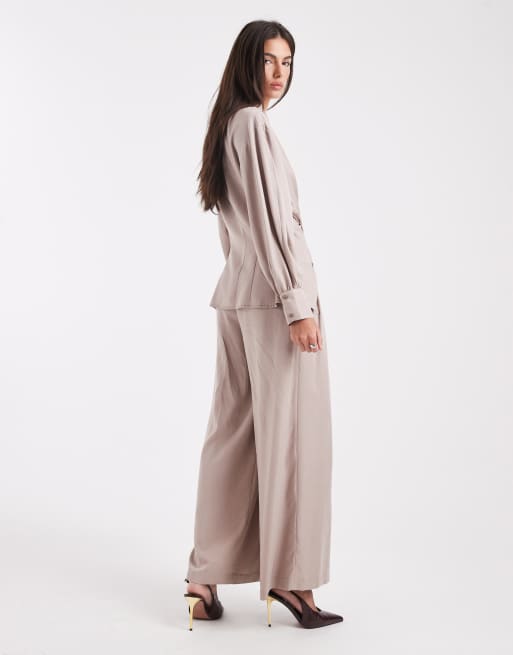 Pantalones marrón topo con cintura fruncida de ASOS DESIGN (parte de un conjunto) , 2 de 4