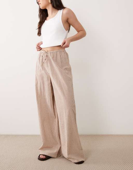 Pantalones marrones a rayas de pernera ancha con lazada de Wednesday's Girl, 2 de 5