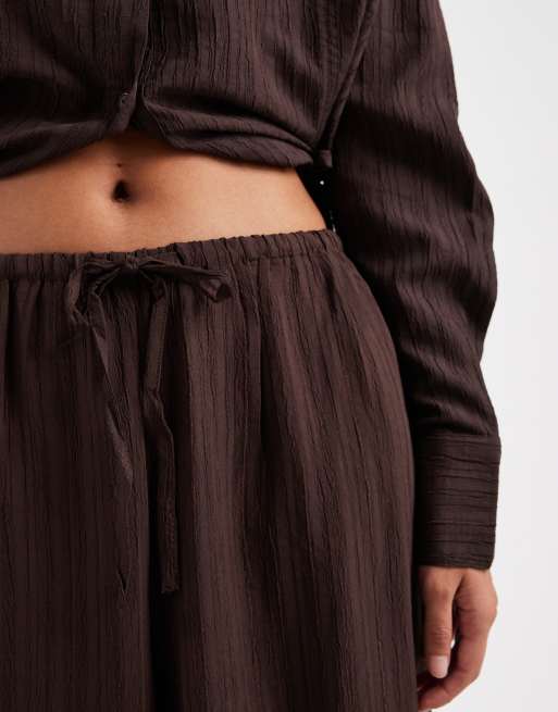 Pantalones marrones a rayas de pernera ancha de Wednesday's Girl, 5 de 5