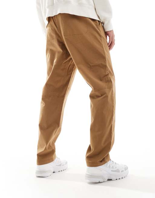 Pantalones marrones con diseño utilitario y cinturón Beta de The North Face, 5 de 5