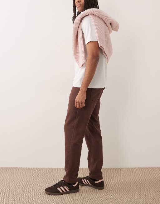 Pantalones marrones de corte tapered de ASOS DESIGN, 3 de 5