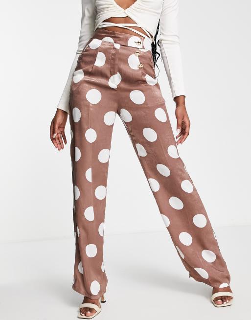 Pantalones marrones de pernera ancha con estampado de lunares de Little Mistress