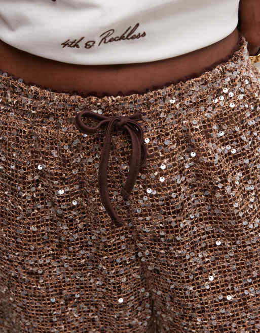 Pantalones marrones de pernera ancha de croché transparente con lentejuelas de ASOS DESIGN, 5 de 7
