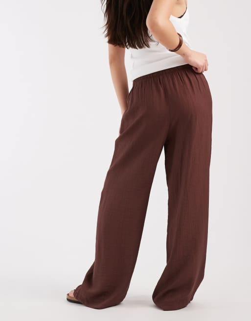 Pantalones marrones de pernera ancha de tejido rugoso de New Look, 3 de 5