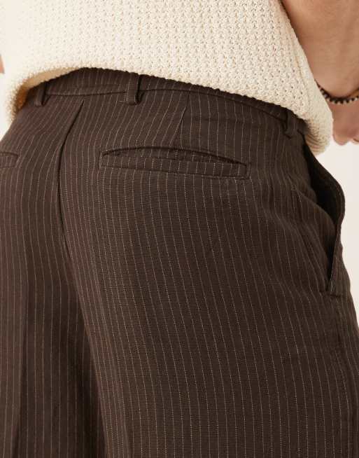 Pantalones marrones holgados con raya diplomática de Abercrombie & Fitch, 4 de 5