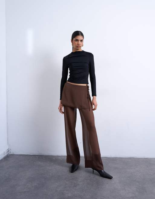 Pantalones marrones transparentes con diseño efecto dos capas con falda de Topshop, 2 de 5