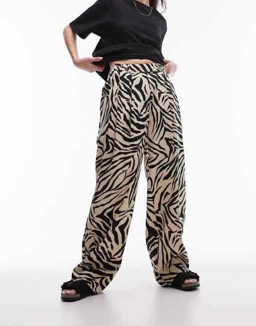 Pantalones monocromáticos de pernera ancha con estampado de cebra de mezcla de lino de Topshop, 2 de 5