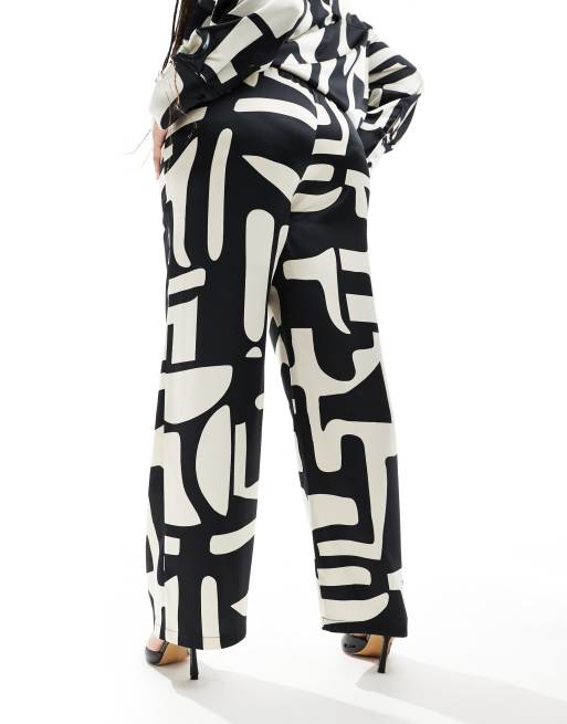Pantalones monocromáticos estampados de pernera ancha con cordón ajustable de satén exclusivos de 4th & Reckless Plus (parte de un conjunto), 2 de 5