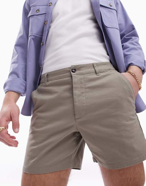 Pantalones muy cortos chinos color piedra de corte pitillo de ASOS DESIGN 