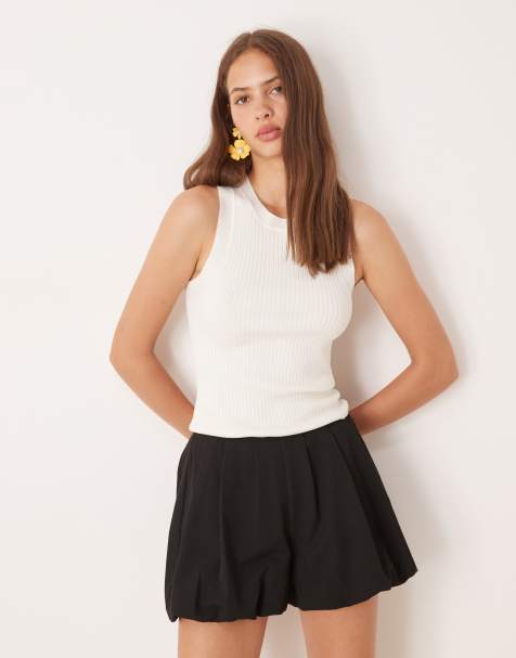 Pantalones muy cortos de sastre negros con bajo abullonado de ASOS DESIGN - view 1