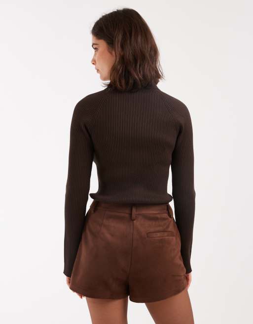 Pantalones muy cortos marrón chocolate de antelina de ASOS DESIGN, 3 de 5