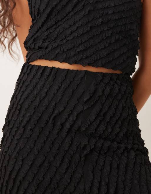 Pantalones muy cortos negros con volantes de ASOS DESIGN (parte de un conjunto), 2 de 5