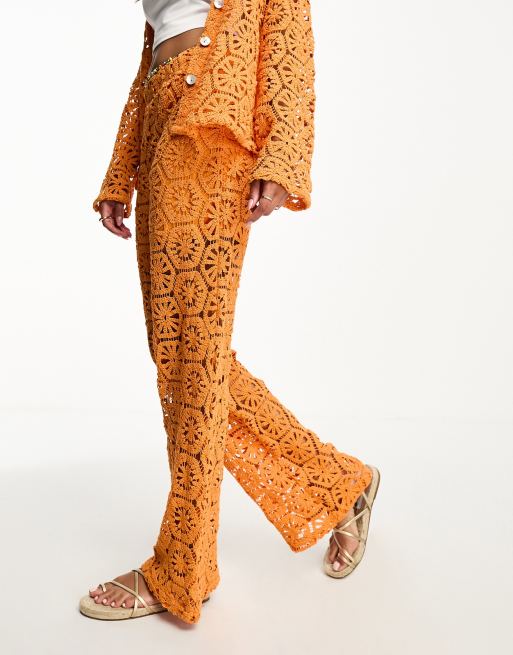 Pantalones naranjas de pernera ancha de croché de Vero Moda (parte de un conjunto), 4 de 4