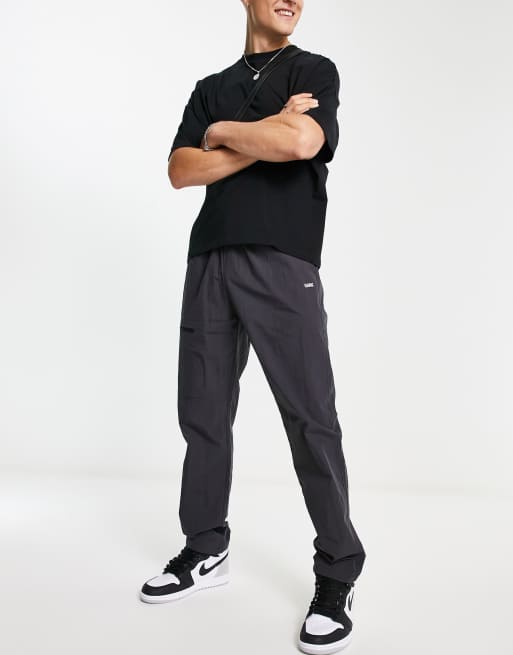 Pantalones negros cargo de Rains