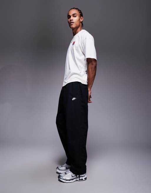 Pantalones negros con bajos ajustables Club Barcelona de Nike, 2 de 5