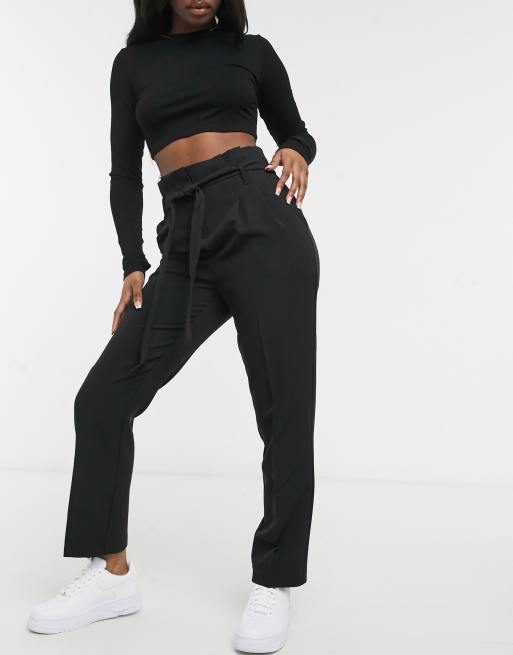 Pantalones negros con cinturilla paperbag de New Look Curve, 4 de 4