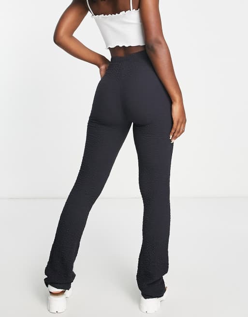 Pantalones negros de campana de punto bodoque de Topshop, 4 de 4
