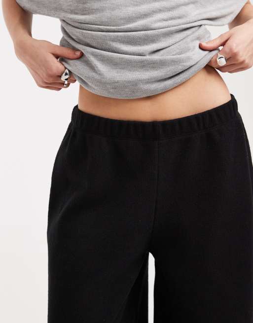 Pantalones negros de canalé suave de Miss Selfridge Petite, 2 de 5