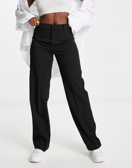 Pantalones negros de corte sartorial ancho de Mango
