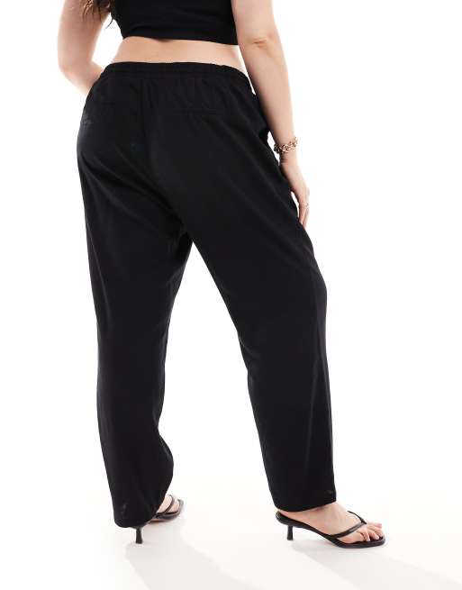 Pantalones negros de corte tapered de mezcla de lino de Vero Moda Curve, 4 de 5